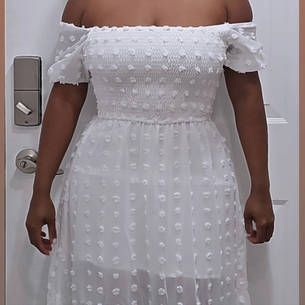Dot Square Ruffle Dress- white (new)- M